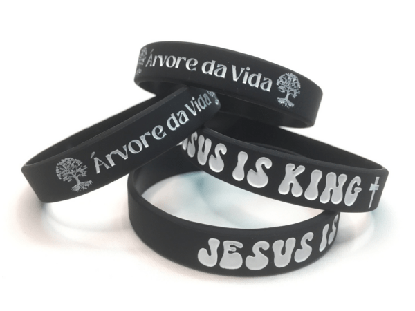 Pulseira JESUS IS KING